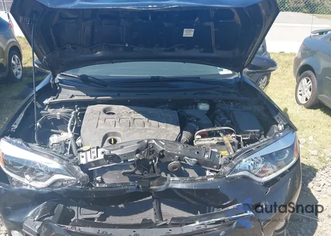 2015 Toyota Corolla L/Le/Le Pls/Prm/S/S Pls z USA, uszkodzony, nr VIN 2T1BURHE5FC277596